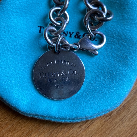 Return to Tiffany 925 circle charm bracelet - Picture 2 of 3